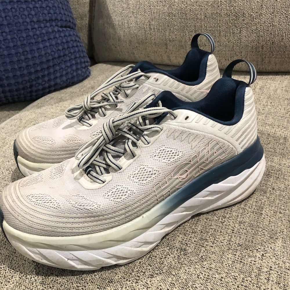 COPY - Hoka Bondi 6 shoes size 10